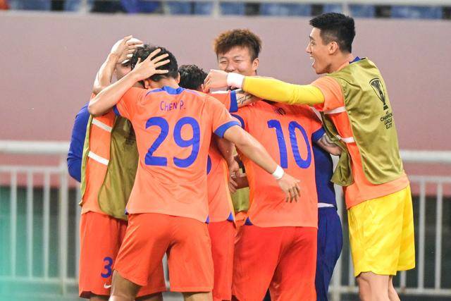 世界杯-科贝尔献神扑 瑞士点球大战4-3哥伦比亚进8强
